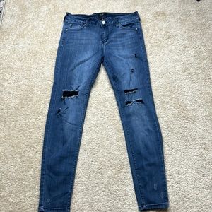 Celebrity Pink• Mid-Rise Distressed Skinny